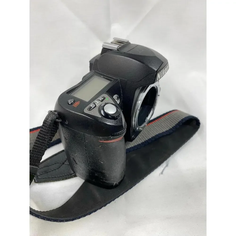 Nikon D70 digital camera